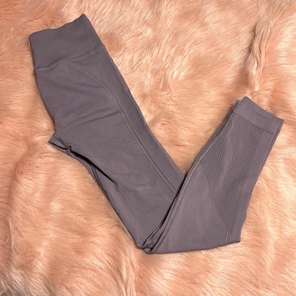 Lululemon Yoga leggings Ebb to Street Tight Frosted Mulberry size 4 - Picture 7 of 13